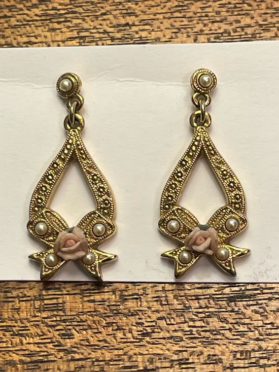 1928 Jewelry - 1928 Brand Vintage 80s Dangle Earrings with Faux Seed Pearls and Porcelain Roses